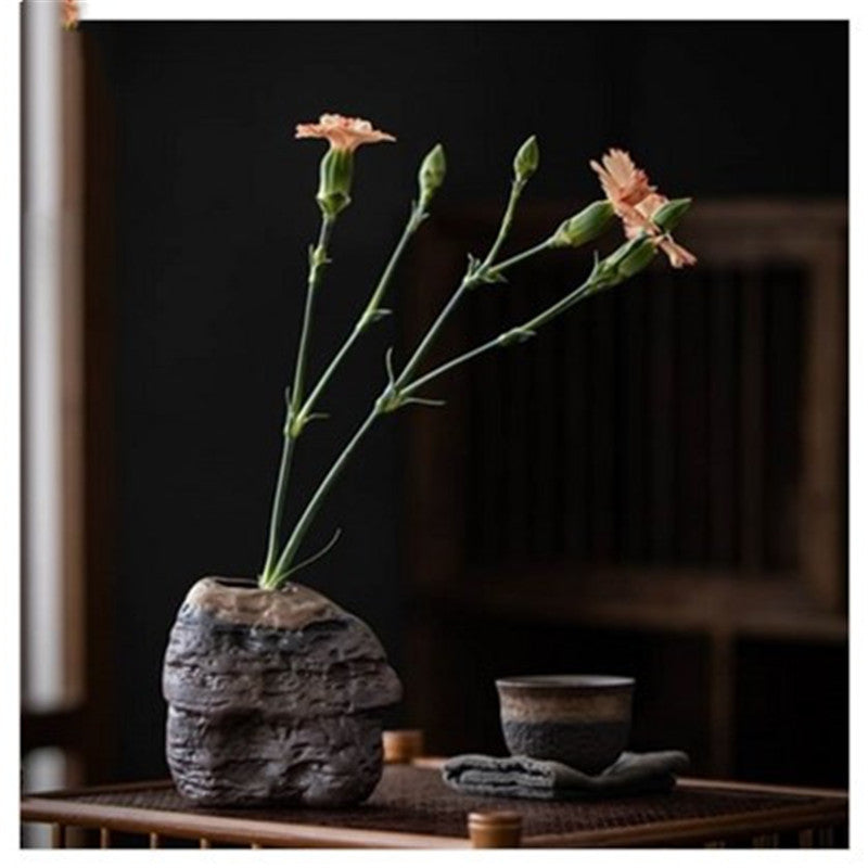 Gold Ceramic Zen Bud Vase – 3 Sculptural Shapes