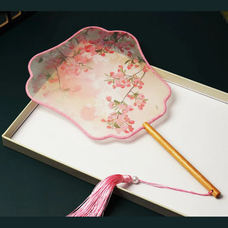 New Chinese Vintage Flower Embroidery Round Hand Fan Chinese Palace Hanfu Floral Silk Hand Fan Craft Wedding Gift For Guests New