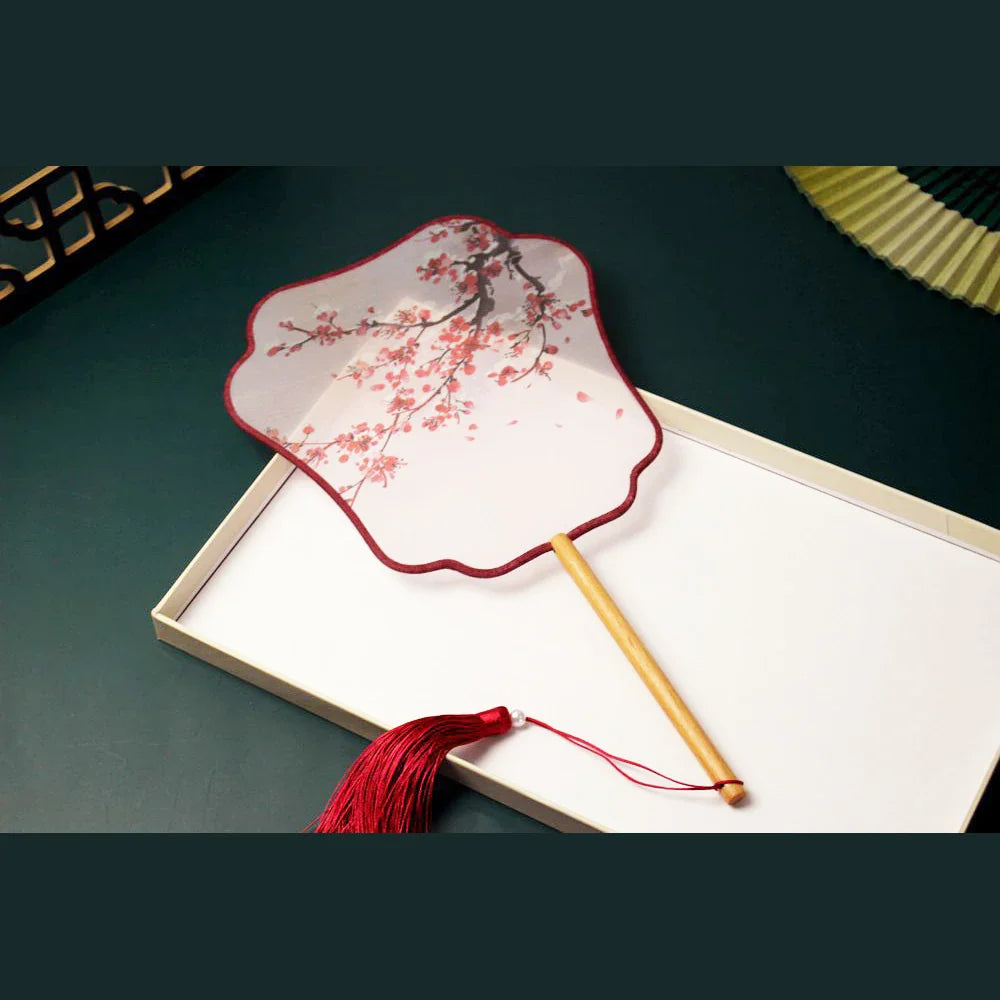 New Chinese Vintage Flower Embroidery Round Hand Fan Chinese Palace Hanfu Floral Silk Hand Fan Craft Wedding Gift For Guests New