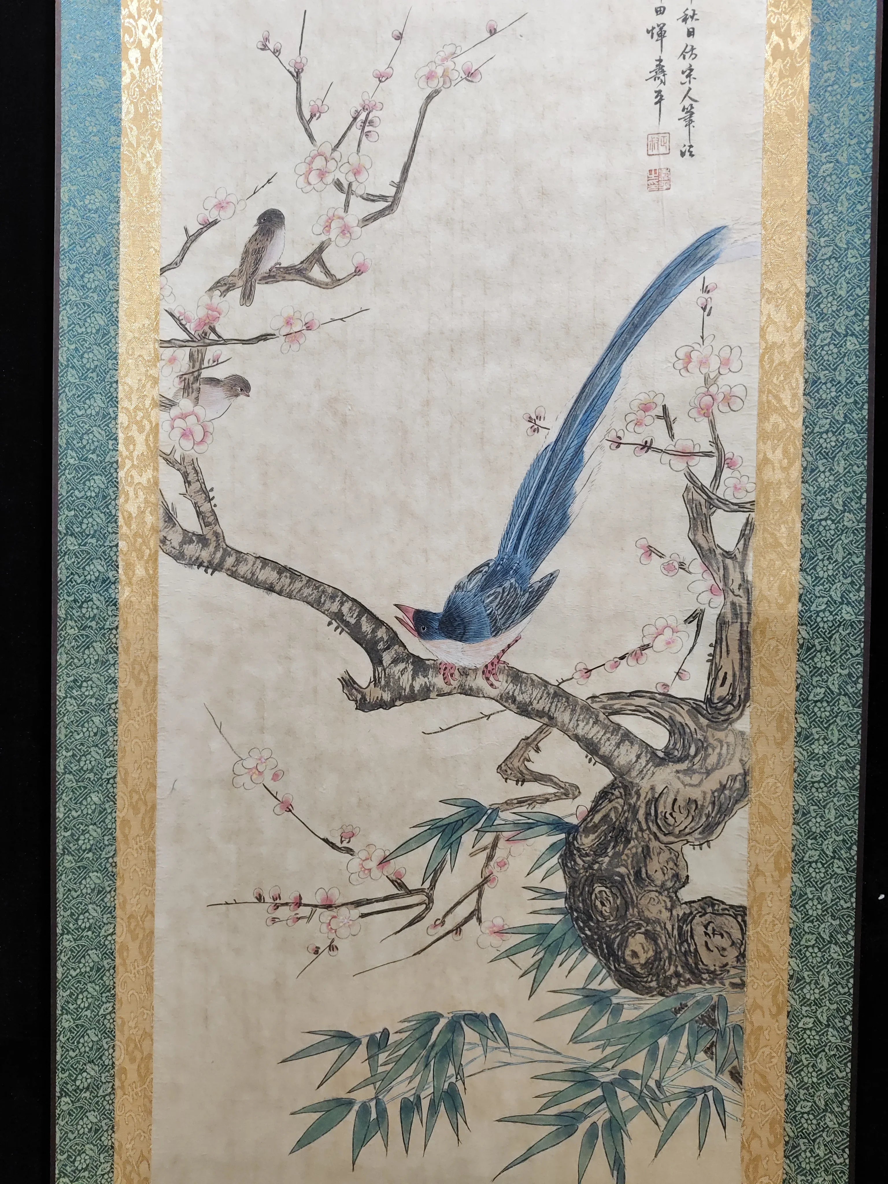 Antique Chinese Hand‑Painted Long Scroll – Bird & Flower Painting