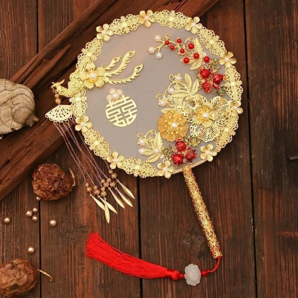 Traditional Chinese Style Bride Group Fan Handmade Flower Decorative Fan Xiuhe Fan Vintage Hanfu Fan Dance Performance