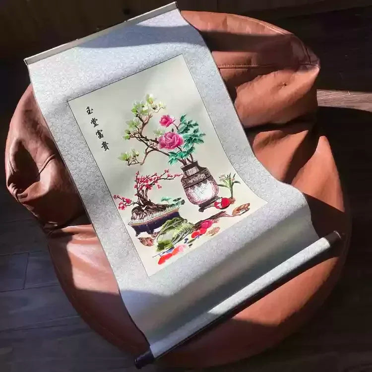 Silk Embroidery Scroll Painting – Chinese Style Silk Handicraft