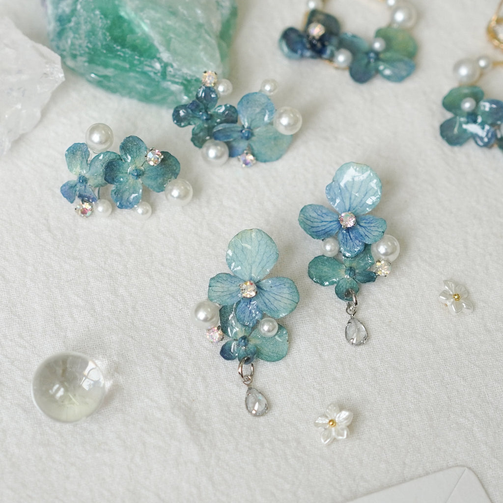 "Raindrop Waltz" Hydrangea Earrings